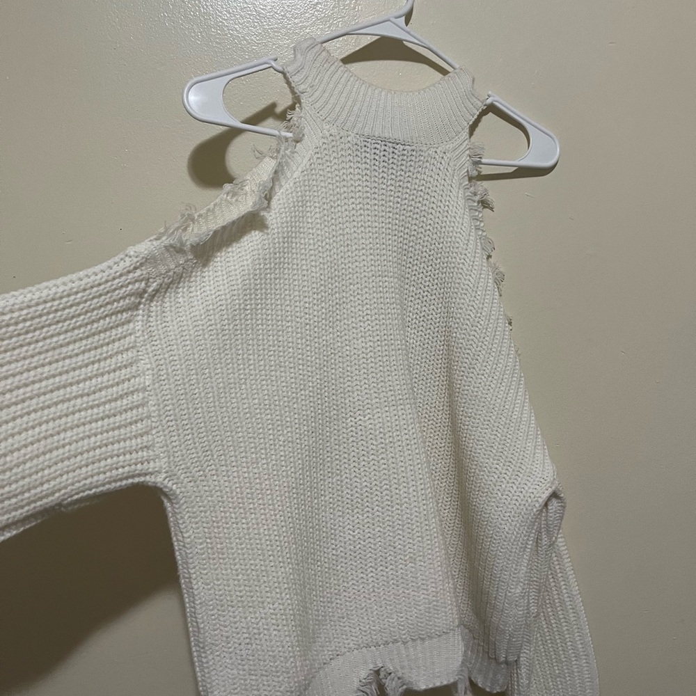 White knit sweater